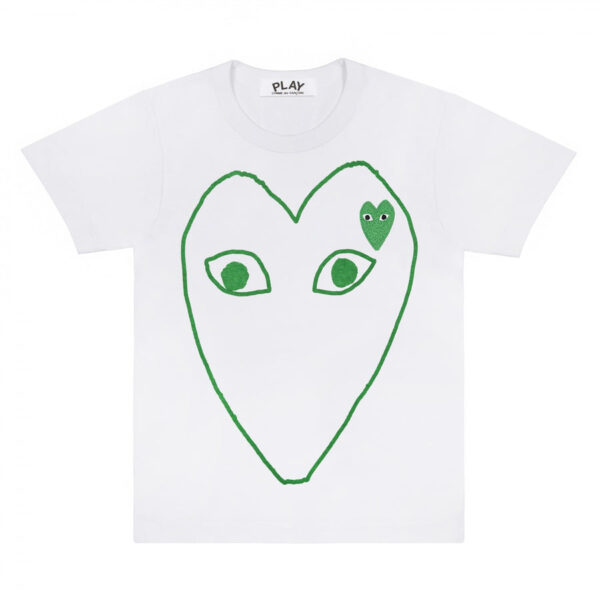 PLAY WHITE T-SHIRT WITH GREEN OUTLINE HEART AND EMBLEM